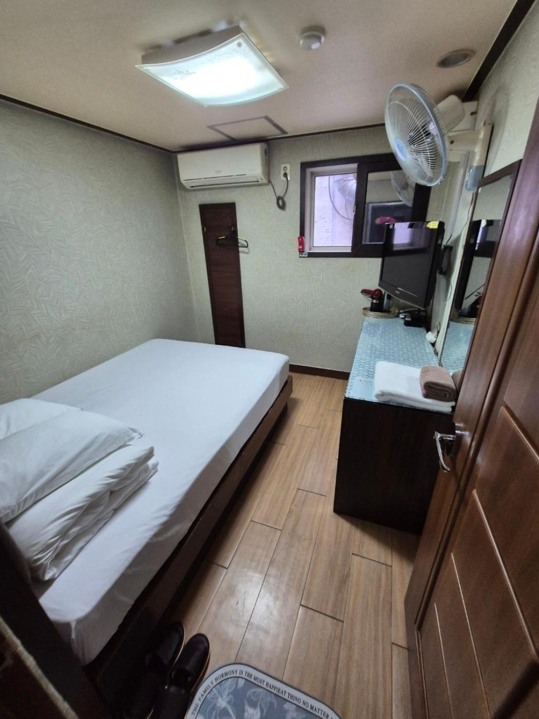 Rumah tetamu Joyful Seoul